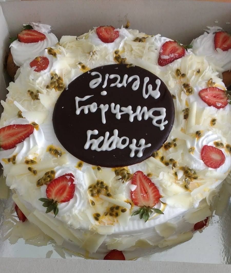 Cakes view 9