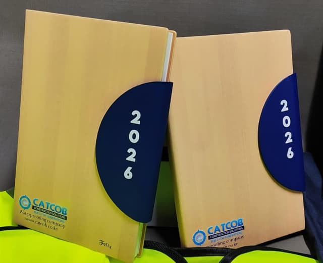 A4 Customized notebooks and diaries